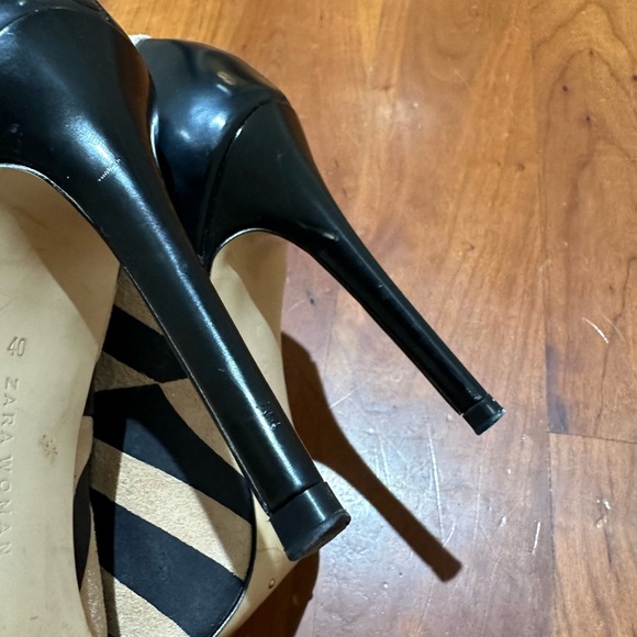 Zara Woman Striped Tan and Black Suede Pumps size EU 40. - Picture 6 of 8